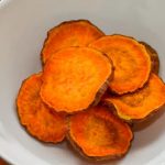 How to Cook a Sweet Potato in the Microwave: 11 Steps