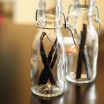 DIY Vanilla Extract . . . Works for Me Wednesday | Bake at 350°