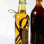 How to Make Vanilla Extract - DisplacedHousewife