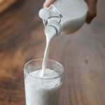 How to Warm Milk in Microwave – Best Way – Microwave Meal Prep