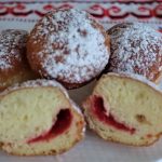 A cautionary tale of pączki and microwave ovens