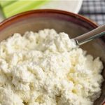 How to Make Ricotta Cheese in the Microwave (with 2 ingredients)