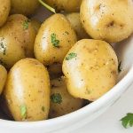 How to cook potatoes in the microwave quickly: recipes