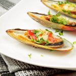 Garlic butter broiled mussels that will impress your friends