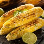 sweet corn vs corn: మొక్కజొన్న కంకి, స్వీట్‌కార్న్.. రెండింటిలో ఏది  మంచిదంటే.. - Samayam Telugu