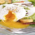 Poached eggs not so messy anymore; try this microwave hack | Lifestyle  News,The Indian Express