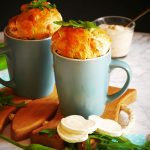 Arugula goat cheese mug cakes; vegetarian - PassionSpoon recipes