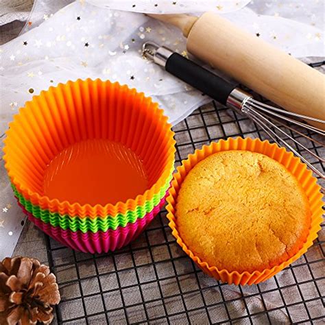 How to Use Silicone Moulds for Baking and Cake Decoration